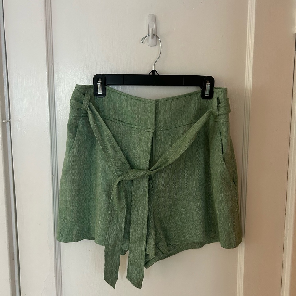 Veronica Beard Dickey shorts in 12